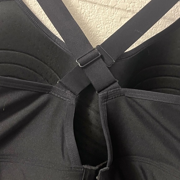 Under Armour Black Sports Bra Plus Size 3X Supportive Activewear - Picture 4 of 7